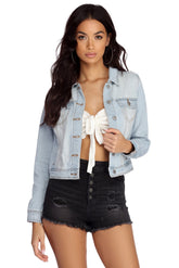 Veste en jean pour se sentir aventureux